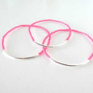 Set van 3 bar armband, koraal armband, roze armband, elastische armband, stretch armband, bloemenmeisje armband, bruidsmeisje armband, zomer, cadeau afbeelding 5