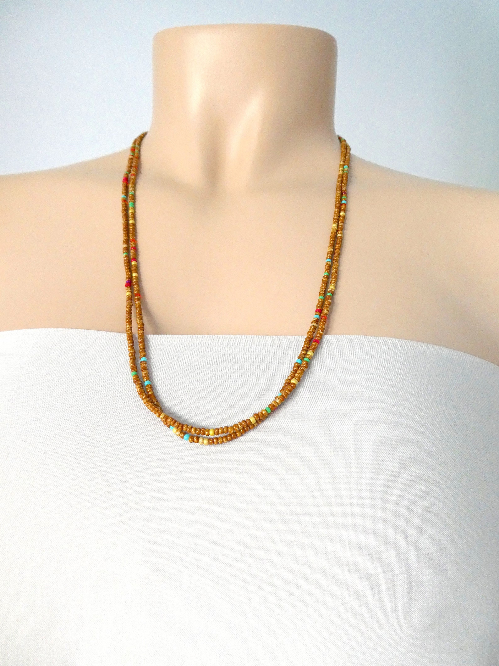 Earthy Urvi Beaded Necklace main image 1