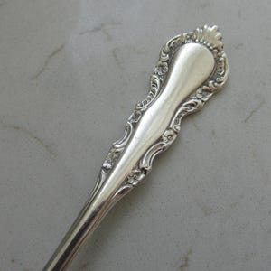 Teaspoon in Sterling Silver &quot;Georgian Rose&quot; Pattern - Vintage - Free Shipping