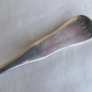 Teaspoon in Sterling Silver with Fiddle Handle - Antique