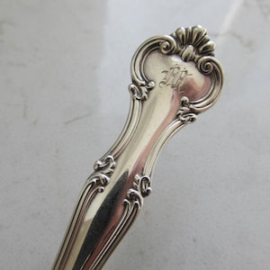 Teaspoon in Sterling Silver &quot;Cromwell&quot; Pattern with Monogram &quot;M&quot; - Antique - Free Shipping