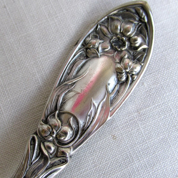 Tablespoon in "Narcissus" Silver Plate Pattern - Antique