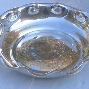 Bowl - Reed and Barton Silver Plate Fruit Bowl, Serving Bowl or Centerpiece - Vintage - Free Shipping