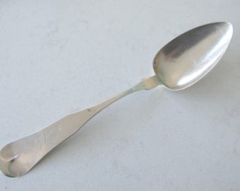 Cuchara de plata antigua con mango de violín y monograma - Envío gratuito