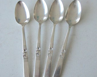 Teaspoons - Set of 4 in "Morning Star" Silver Plate Pattern - Vintage