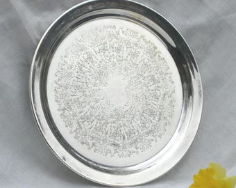 Tray - Reed & Barton Silver Plate Round Tray 10 Inches - Vintage
