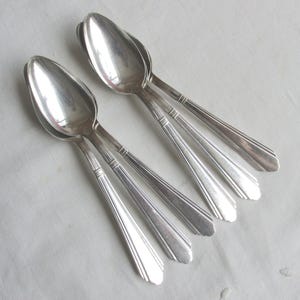 Vintage Silver Plate Teaspoons Set of 6: Art Deco "'Wilshire"' Pattern - Free Shipping