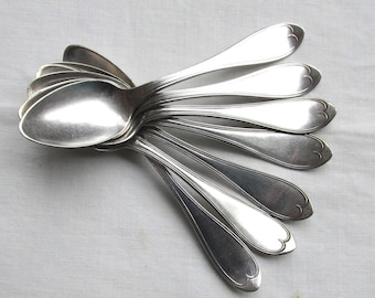 Antique Silver Plate Teaspoons Set of 7 in "Oval Thread" Pattern - Free Shipping