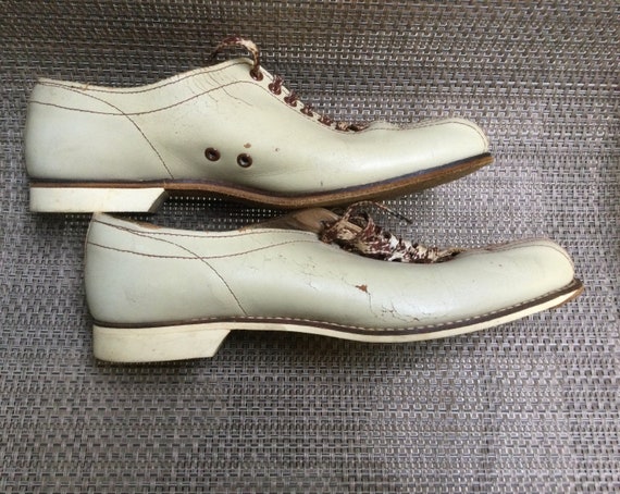 Vintage Bowling Shoes - Gem
