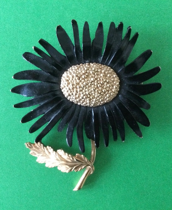 Vintage Marvella Black Sunflower Brooch
