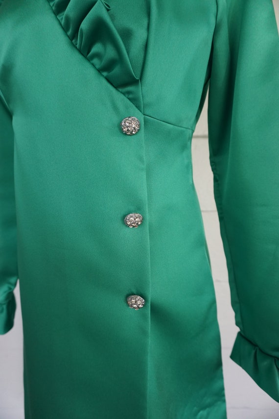 Vintage 1950s Jewel-Toned Green Satin Bed Jacket … - image 3