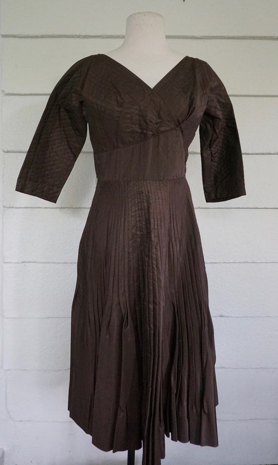 Vintage 1930s Hand-Tailored Brown Swing Dress