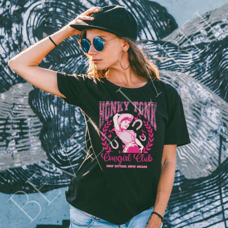 Vintage Honky Tonk Cowgirl Club T-Shirt, Fun Graphic Tee for Western Lovers, Perfect for Concerts, Music Festivals, Gift Idea, Cowgirl Style