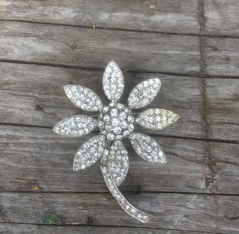 Weiss Flower Brooch
