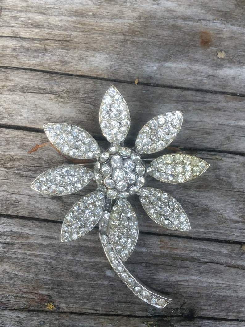 Weiss Flower Brooch