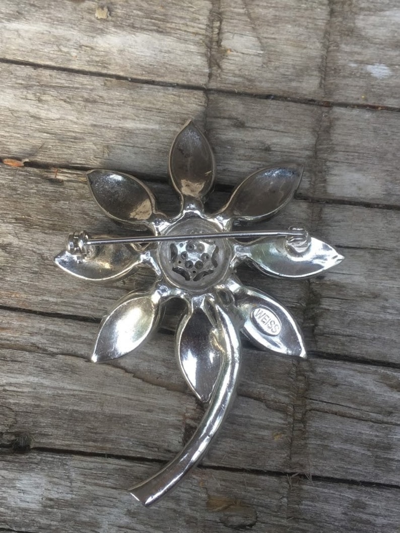 Weiss Flower Brooch