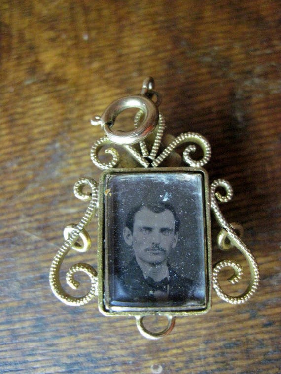 Combination Cameo and Mourning Pendant/Charm - image 2
