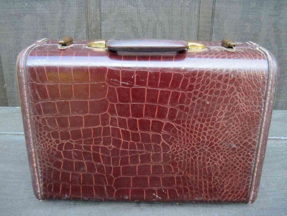 samsonite burgundy