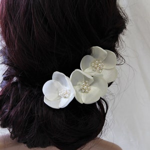 Ivory Flower Hair pins Floral Bridal Hair pins Wedding Headpiece Bridal Headpiece Hair Flower Bridesmaid gift Wedding Hair Accessory image 7