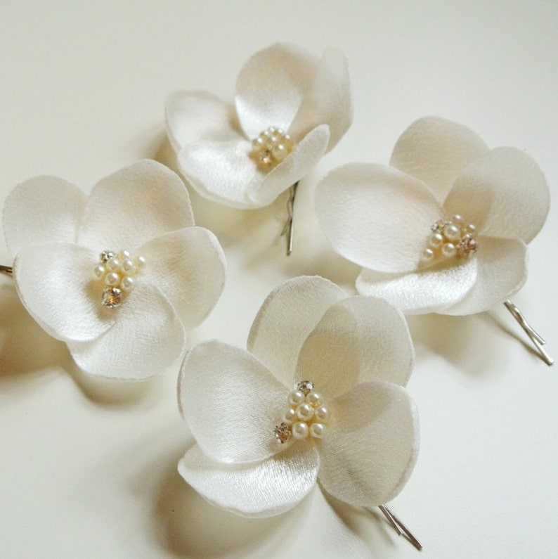 Ivory Flower Hair pins Floral Bridal Hair pins Wedding Headpiece Bridal Headpiece Hair Flower Bridesmaid gift Wedding Hair Accessory image 2