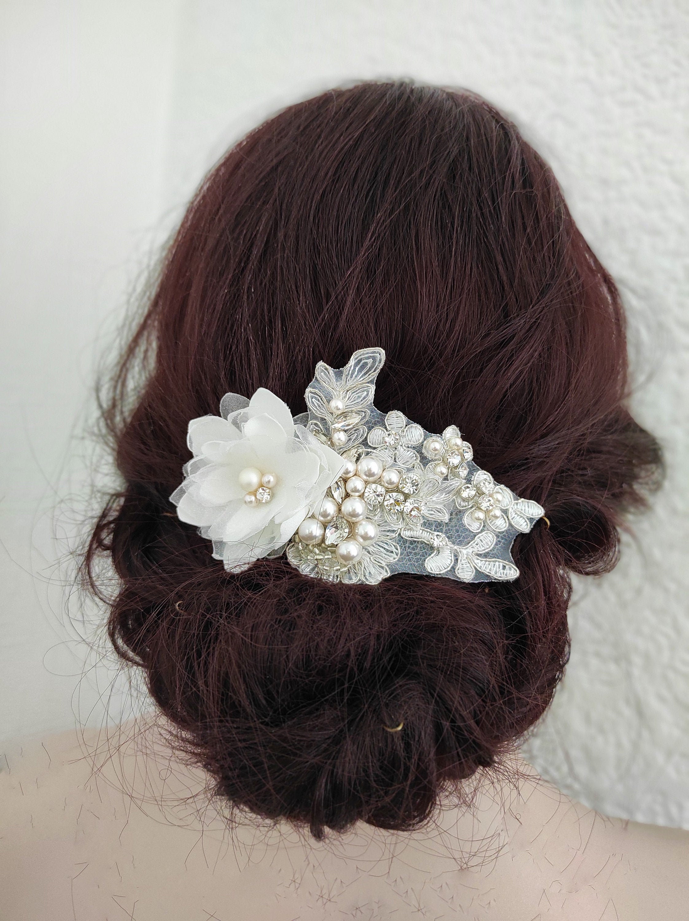 Elegant Pearl & Lace Floral Hair Comb - Ivory Edelweiss Ivory Porcelain Flowers and Pearl Wedding Hair Comb main image 4