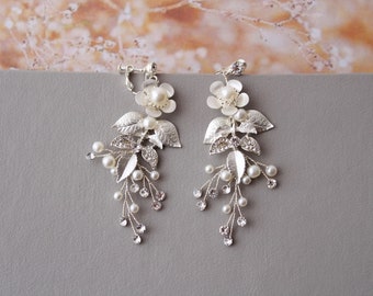 Silver wedding earrings Boho Bridal earrings Flower earrings Dangle vine earrings Wedding Jewelry Leaf earring Bridal Jewelry Gift for bride