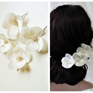 Ivory Flower Hair pins Floral Bridal Hair pins Wedding Headpiece Bridal Headpiece Hair Flower Bridesmaid gift Wedding Hair Accessory image 1