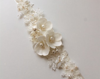 Ivory Bridal Sash Bridal belt Wedding dress belt sash Tiny  Flower Pearl  Wedding sash  belt  Wedding Accessories Bridal accessories