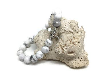 White Howlite Bracelet, Buddha Bracelet, Mala Bracelet, Beaded Bracelet, Gemstone Bracelet, White Bracelet, Women Bracelet, Men Bracelet