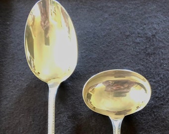 Francuskie łyżki do serwowania Christofle Perles, para