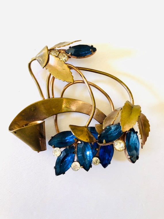 Mid Century Copper and Rhinestone Brooch - image 1