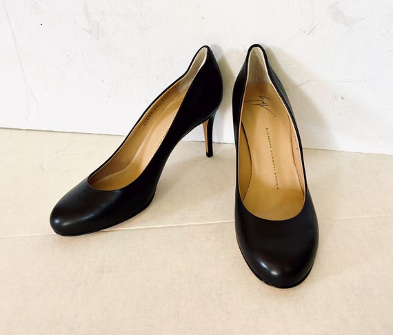 Black Giuseppe Zanotti Italian Leather Heels, EU Size 40  display picture 3