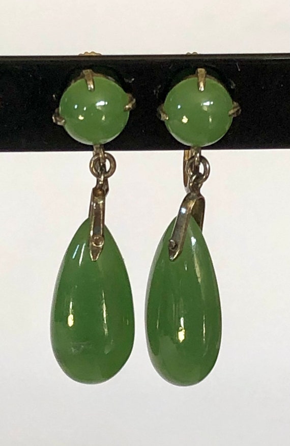 Green jade teardrop earrings