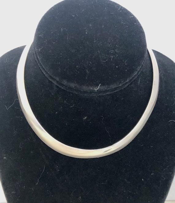 Elegantly curved sterling collar choker necklace - image 1