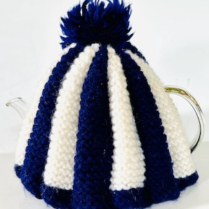 Petit thé Cosy traditionnel anglais bleu marine et blanc des années 1950