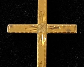 14K Gold Cross Pendant Necklace