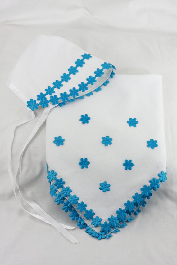 Items similar to Classic Baby Receiving Blanket and White with