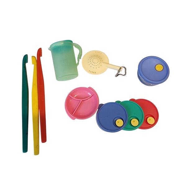 Vintage Tupperware  Kitchenware Keychains & Magne… - image 1