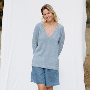 Betty crown sweater outfit sales