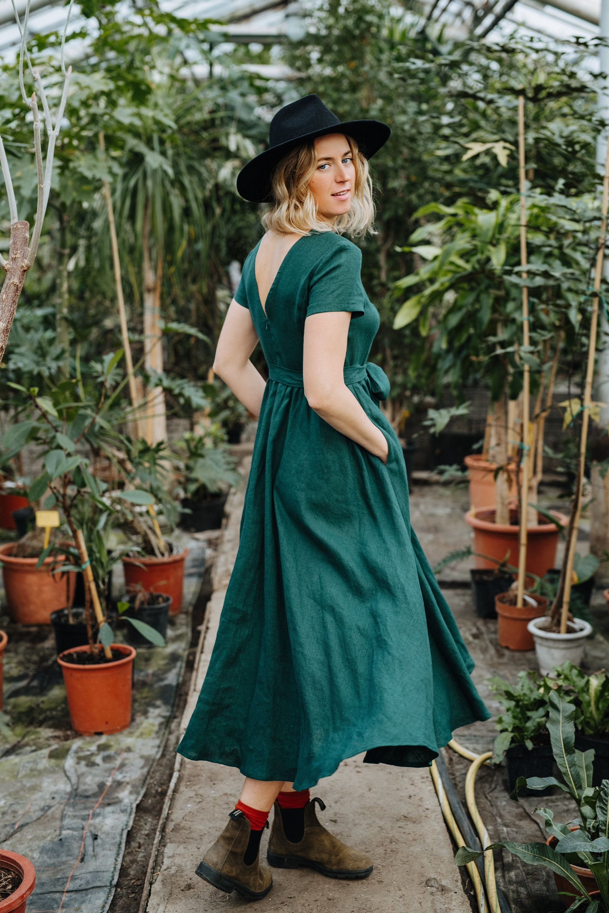 Helena Dress Green Linen Dress V Back Linen Dress Wide Skirt Linen Dress  Bridesmaids Linen Dress Wedding Linen Dress Summer Dress - Etsy Israel