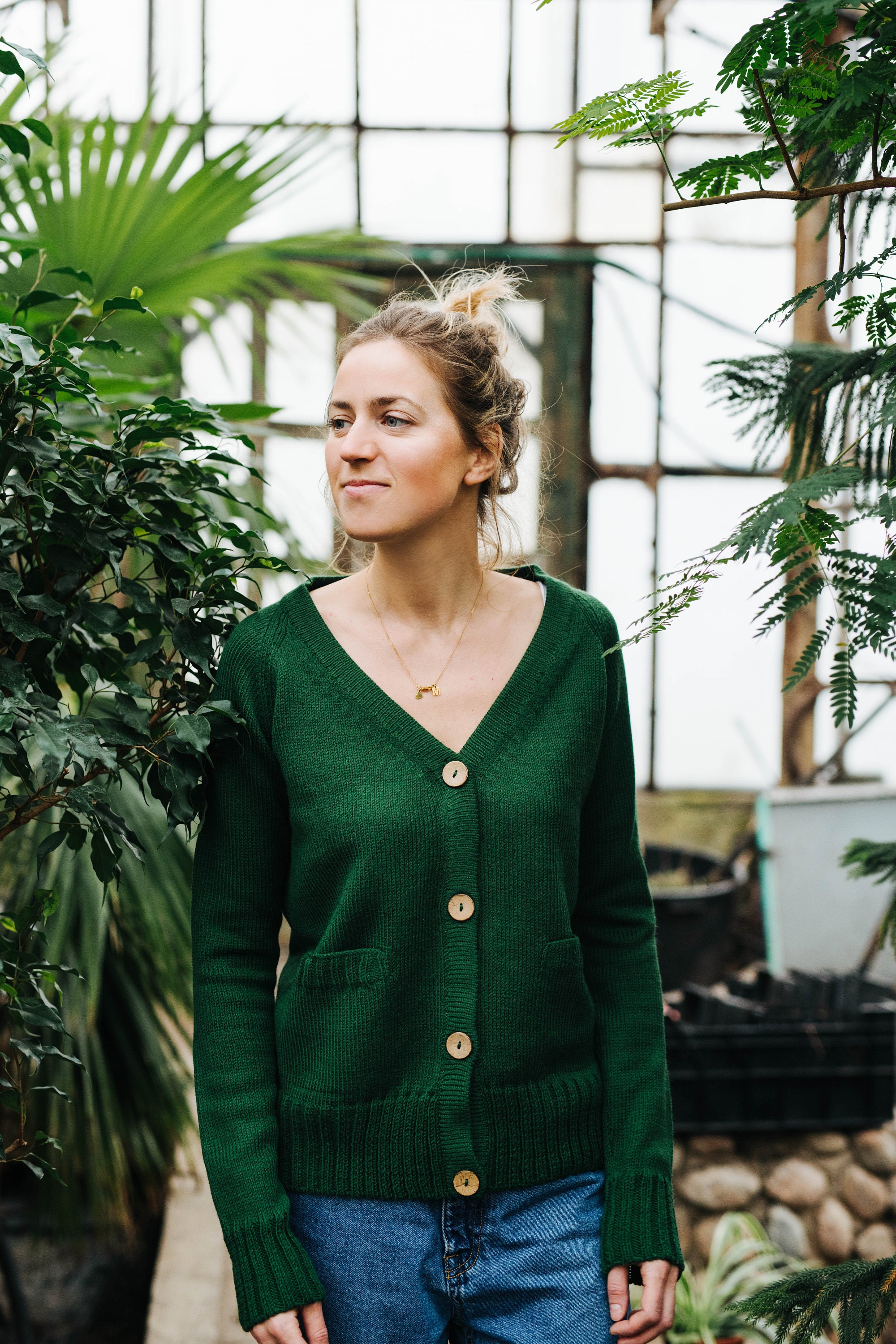 GREEN CARDIGAN, LINEN TROUSERS AND LUG SOLES - Style Bee