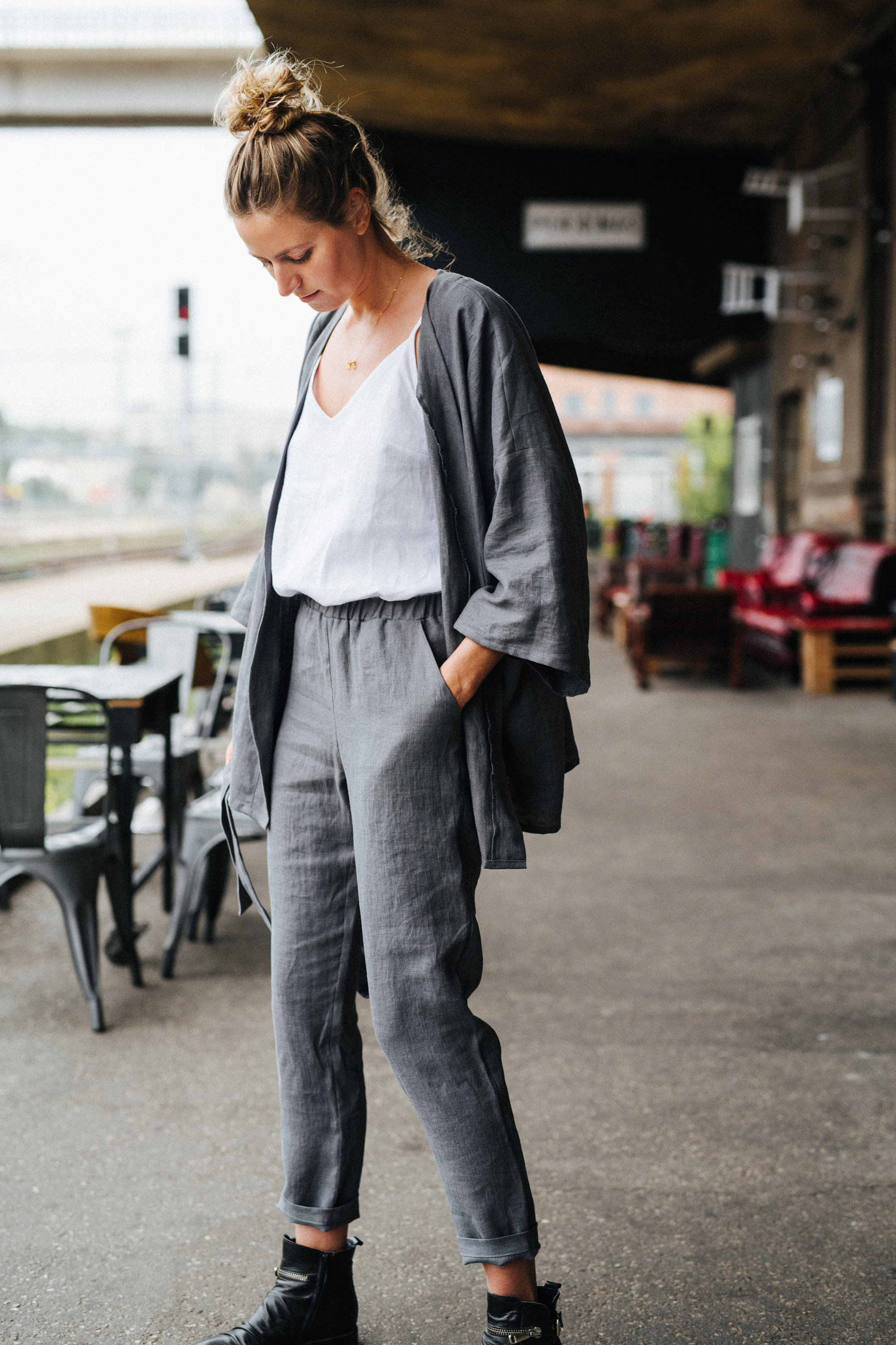 Cream Linen Blend Double Pleated Slim Fit Trousers | New Look