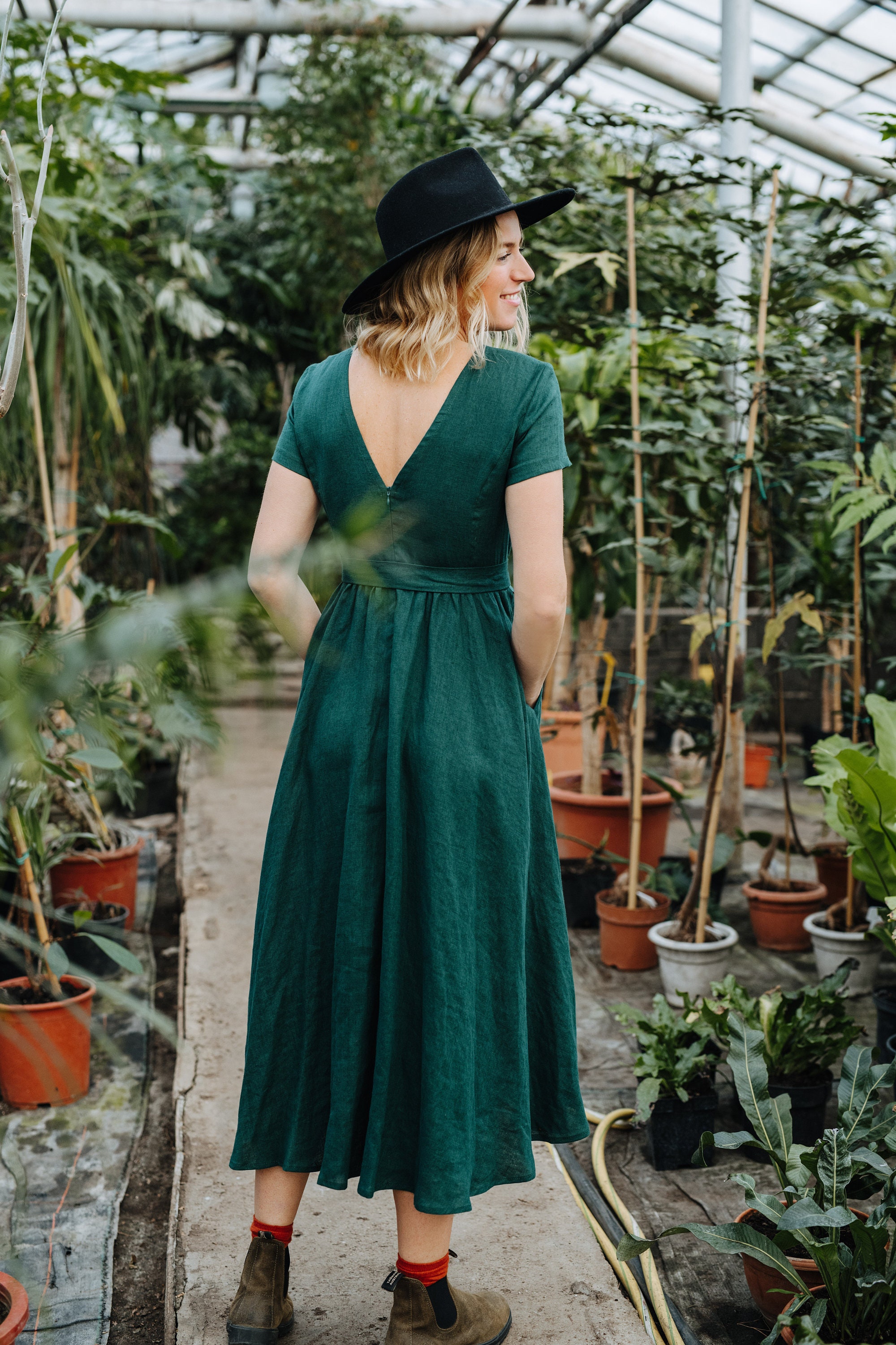 Helena Dress Green Linen Dress V Back Linen Dress Wide Skirt Linen Dress  Bridesmaids Linen Dress Wedding Linen Dress Summer Dress - Etsy Israel