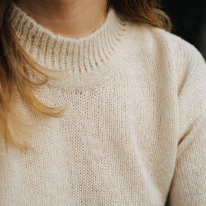 Peru pullover, Alpaca wool sweater, Wool sweater, White pullover, Alpaca sweater women, Minimalist, Sustainable fashion, Hand knitted image 2