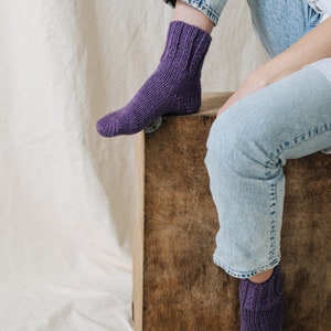 Canna socks, Women wool socks, Purple socks for women, Unisex wool socks, Men wool socks, Hand knitted wool socks, 100 % sheep wool socks zdjęcie 2