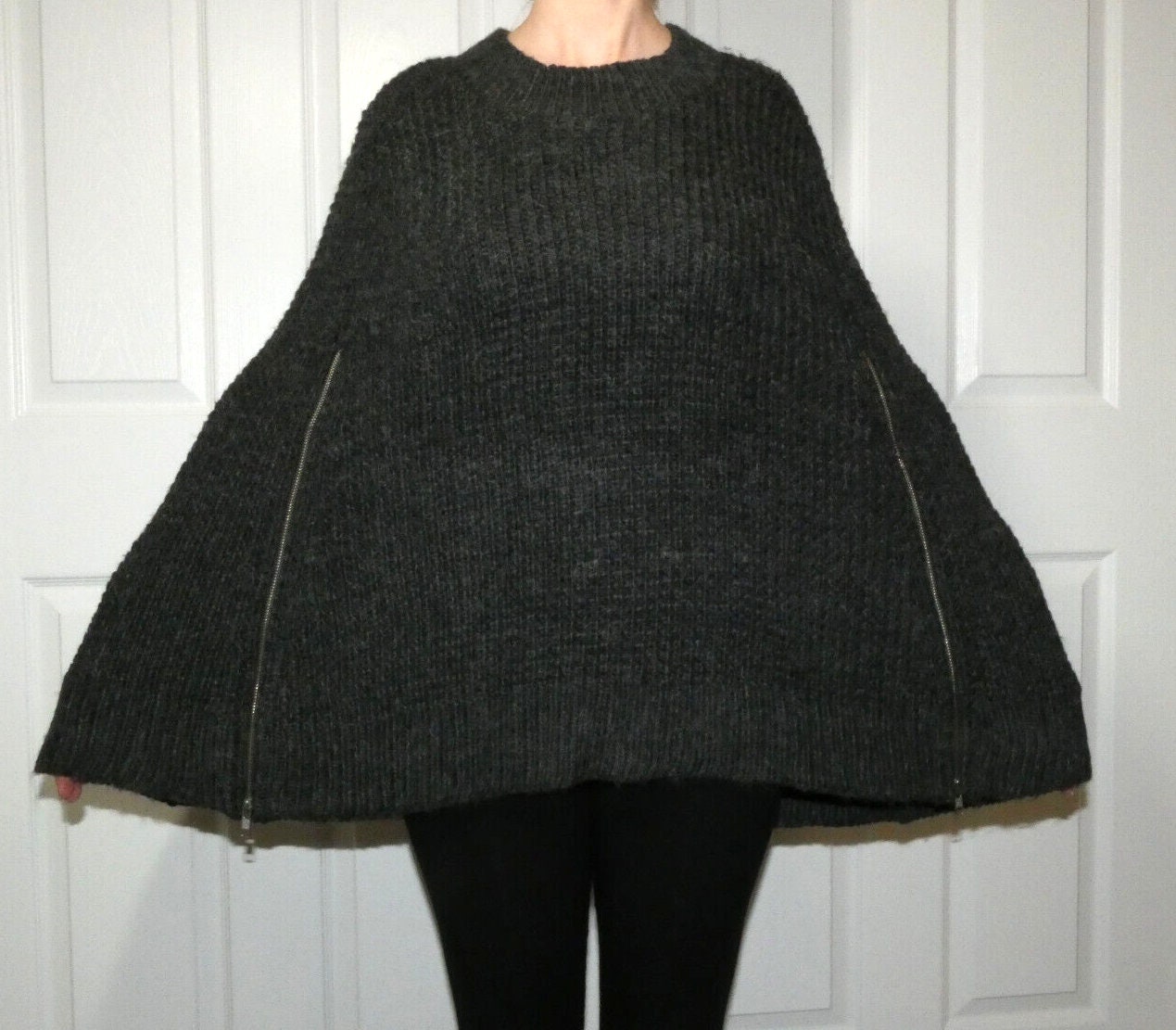 Mod Gray Cape Knit French Connection Vintage Sweater Poncho Zip up  