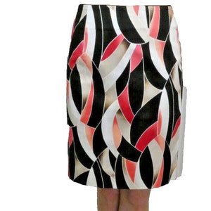 Colorful Pencil Skirt Size 2 Cotton WHBM Sexy Fitted Career Core Work Casual Slit in Back Abstract Designer Fashion NWT Vintage