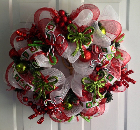 Items similar to White,Red, and Green Deco Mesh Christmas Wreath on Etsy