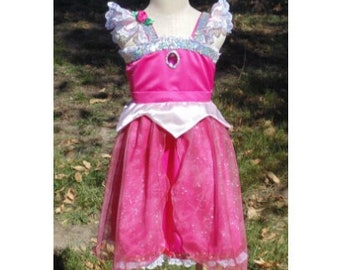 Girls 6-8 Pink Sleeping Beauty dress up apron