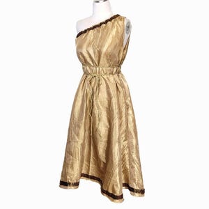 Women&#39;s S-M Greek Goddess Toga Dress in Gold
